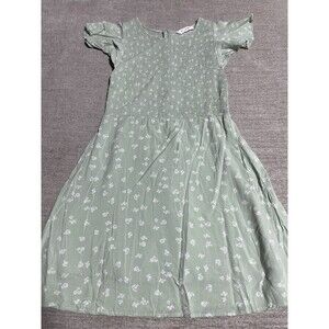 Elodie Dress Women’s Medium Green Flare Floral